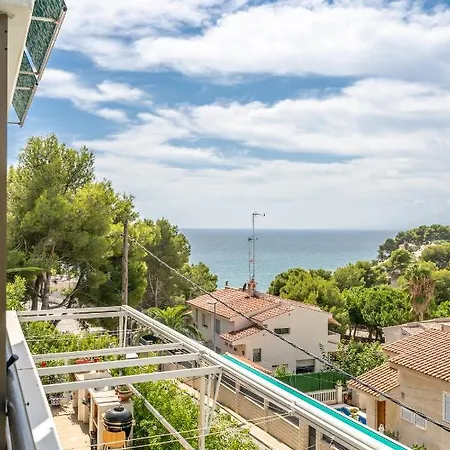 Beach Front Retro Hideaway In Salou Exterior photo