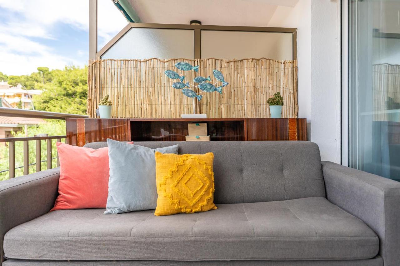 Front Retro Hideaway In Apartamento Salou